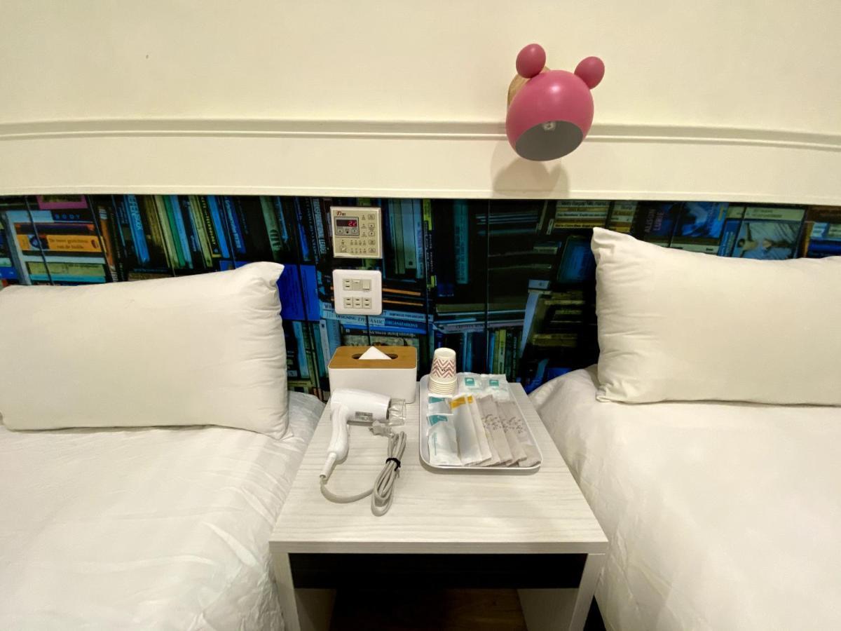 Super White Hotel Taitung Luaran gambar